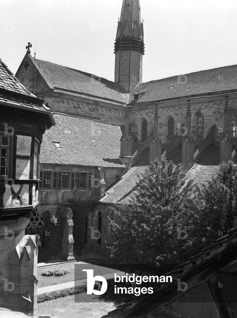 At spa resort Bad Nauheim, Germany 1930s (b/w photo)