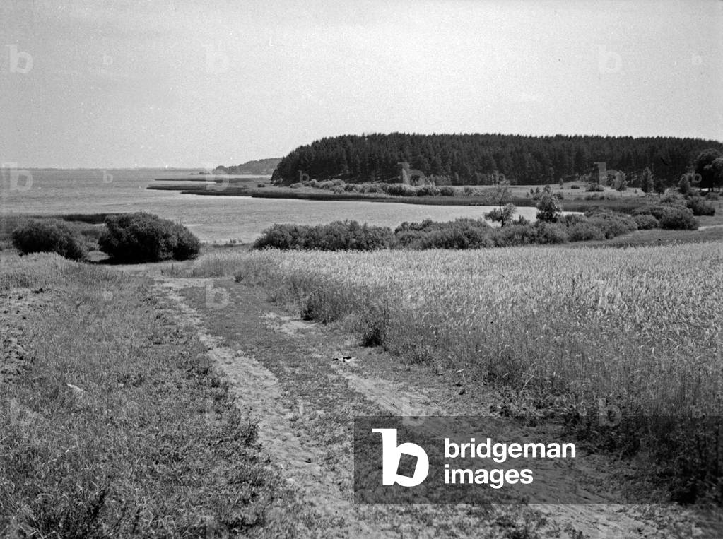 Loewentinsee lake in Masuria, East Prussia, 1930s (b/w photo)