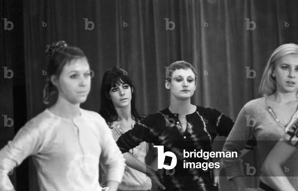 The ZDF TV ballet company during the training, Germany 1970