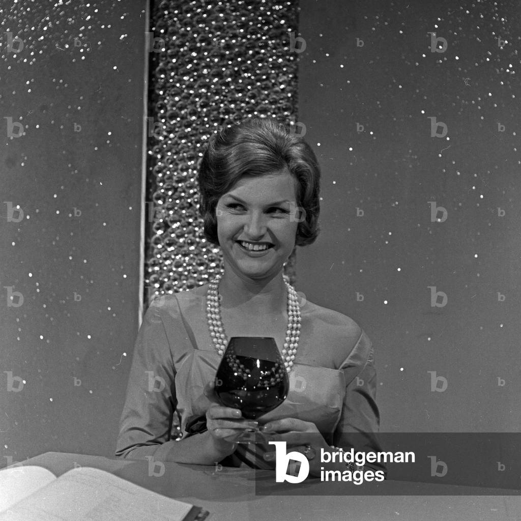 German singer Carina Korten performing in the TV show 