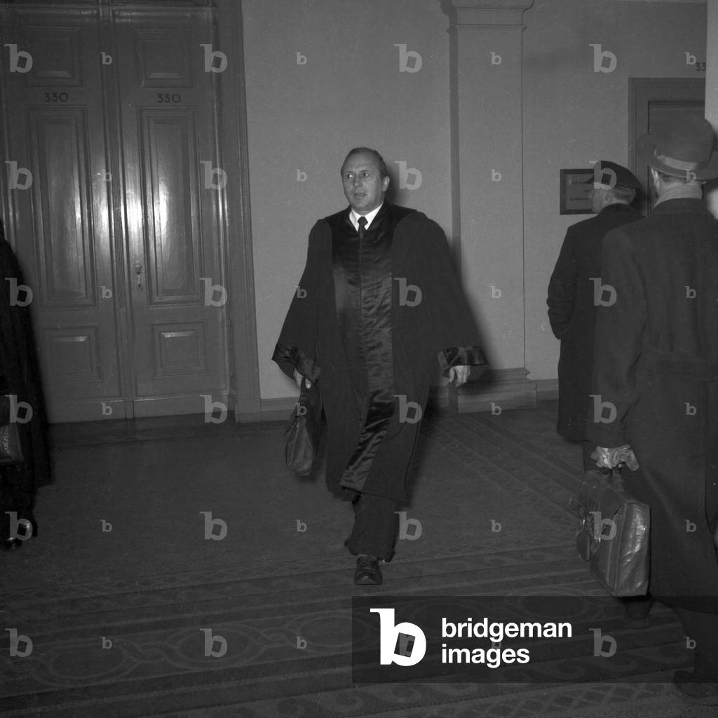 A lawyer solicitor walking down the aisle of the law court at Hamburg 1954