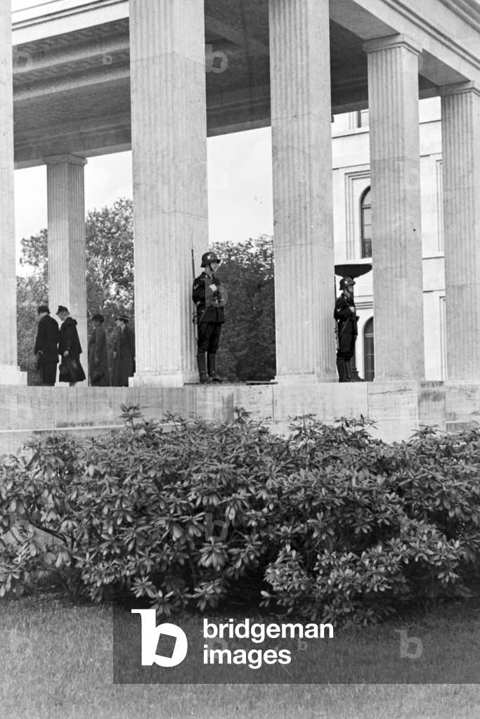 A trip to Stuttgart, Germany 1930s (b/w photo)