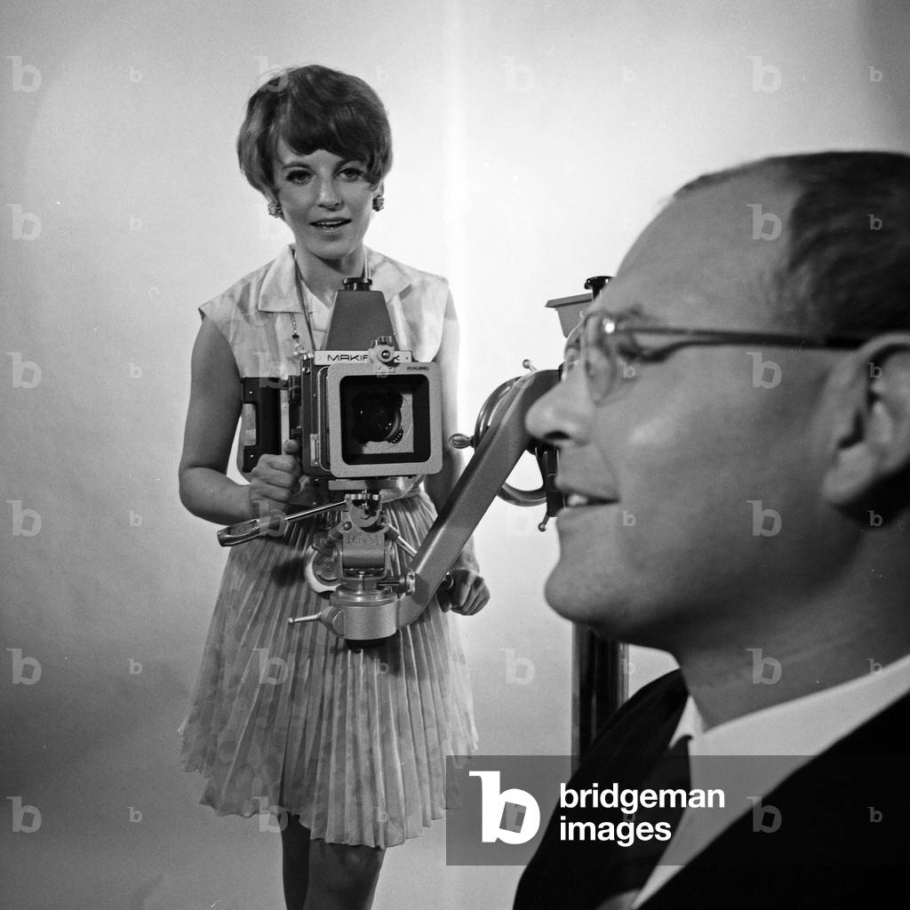 Kranz family posing in front of the camera, Germany 1960s
