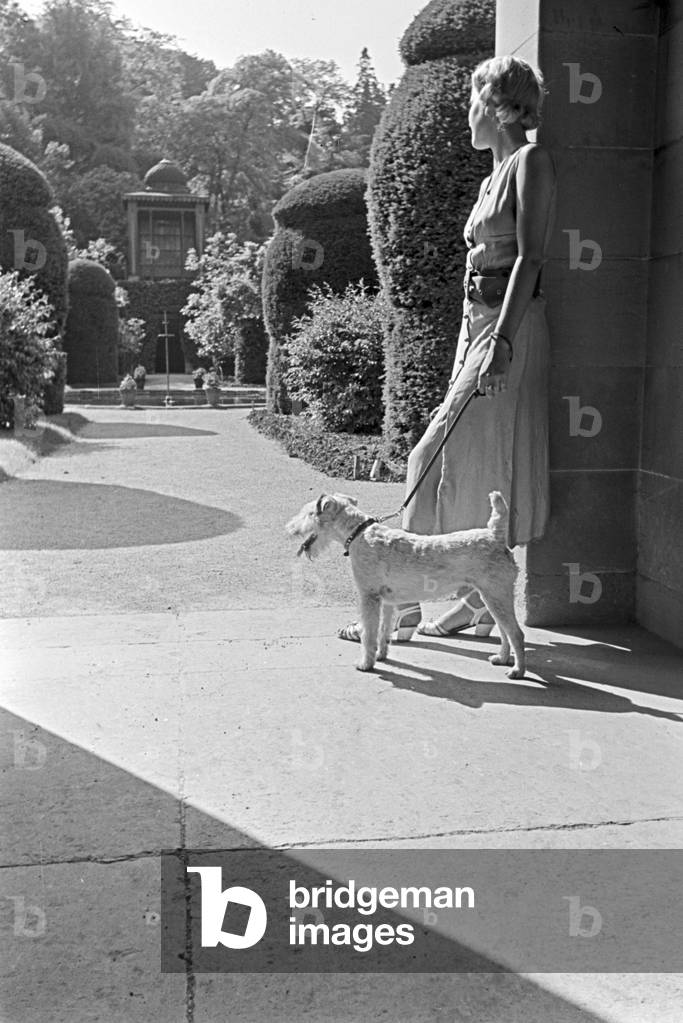 A trip to Stuttgart, Germany 1930s (b/w photo)