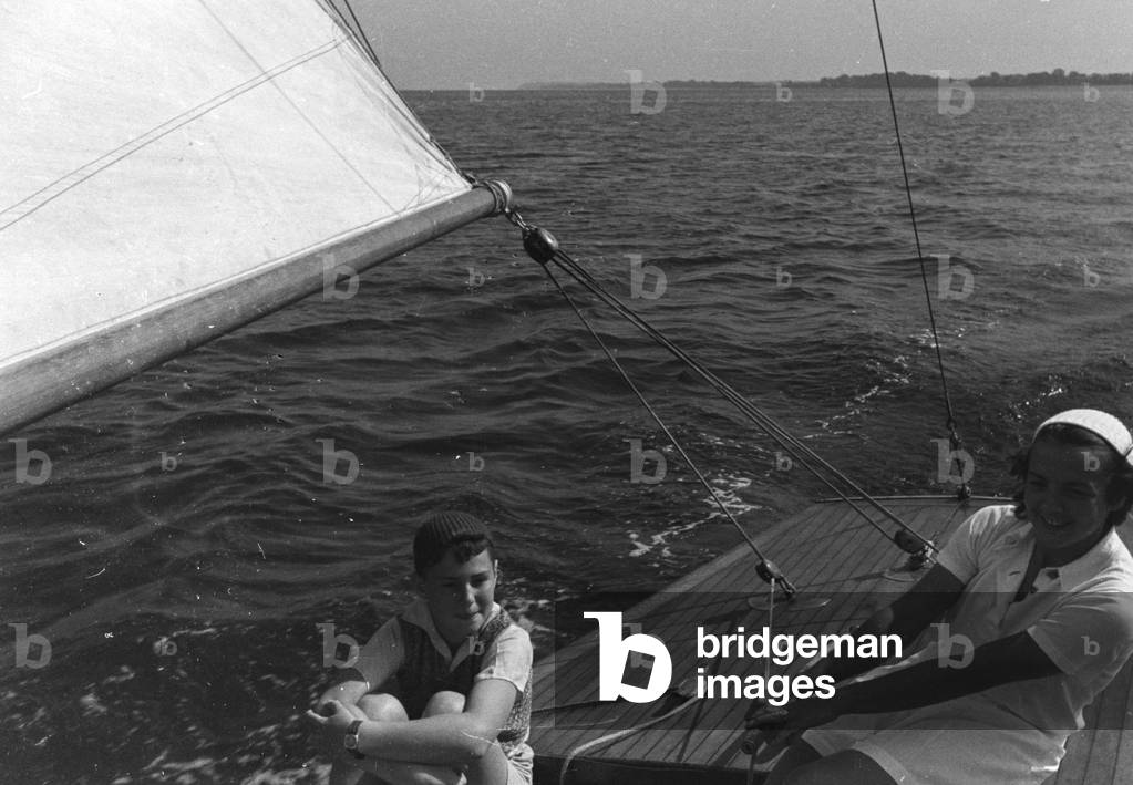 A summer day at the Baltic Sea, Germany 1930s (b/w photo)