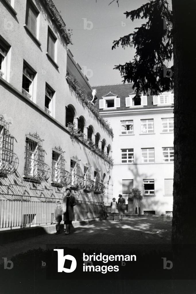 The patio of the children´s clinic in the university town Tübingen, Germany 1930s (b/w photo)
