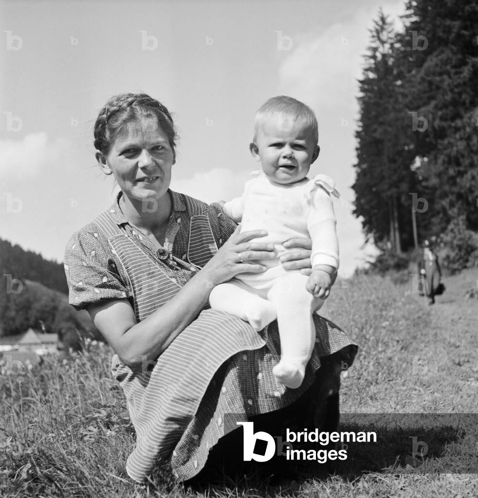 A trip to Bad Rippoldsau Schapbach, Germany 1930s (b/w photo)