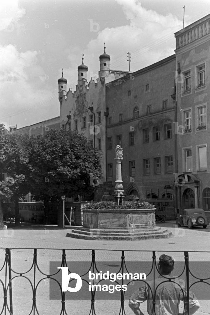 Vacation at Burghausen in Bavaria, Germany 1930s (b/w photo)
