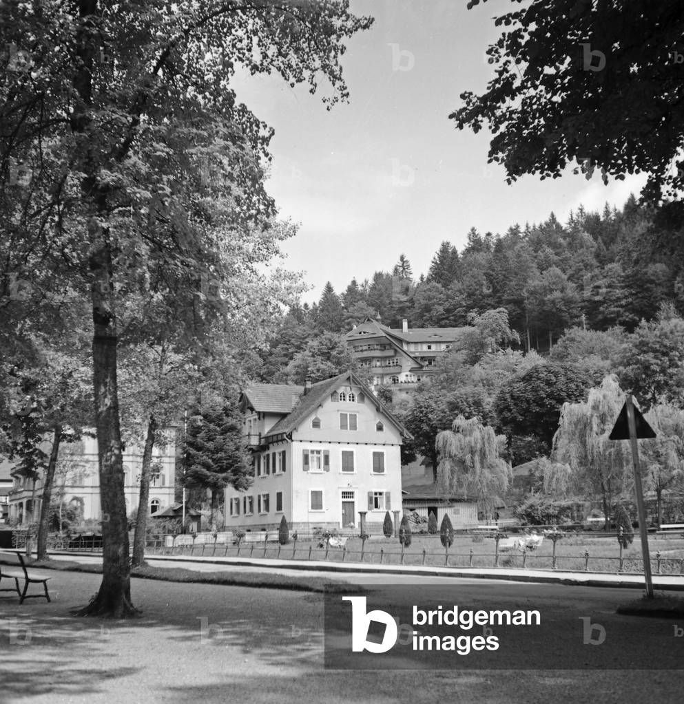 At the climatic spa Bad Rippoldsau Schapbach in the Black Forest region, Germany 1930s (b/w photo)