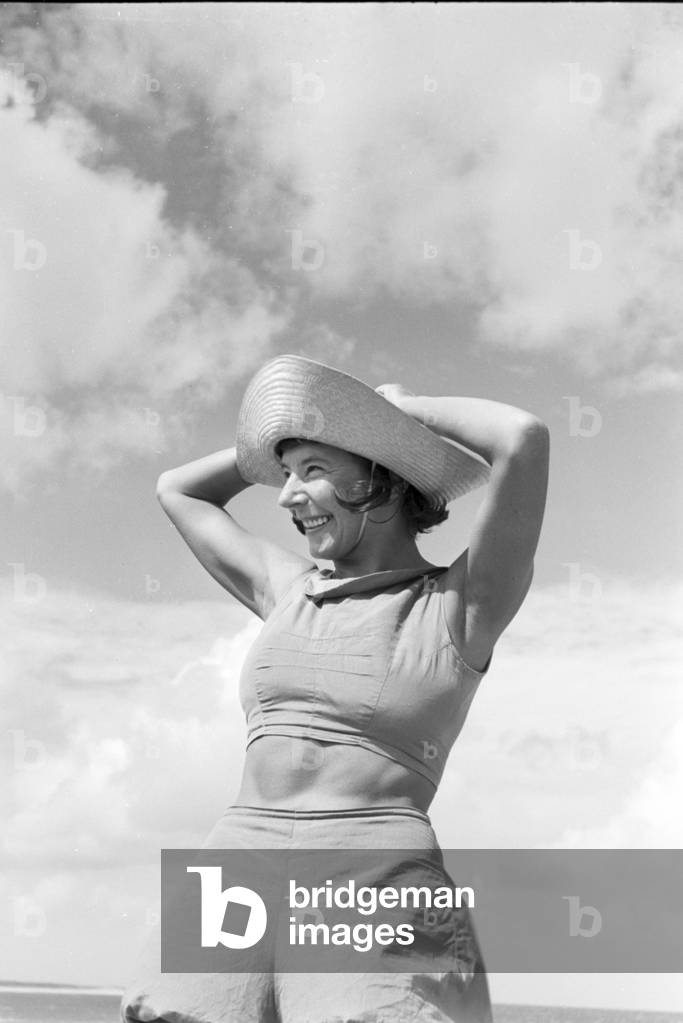 The popular dancer Gret Palucca on vacation on Sylt, Germany 1930s (b/w photo)