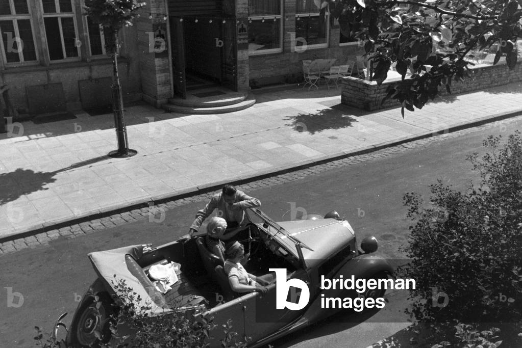 A trip to the Weissenhof Estate in Stuttgart, Germany 1930s (b/w photo)