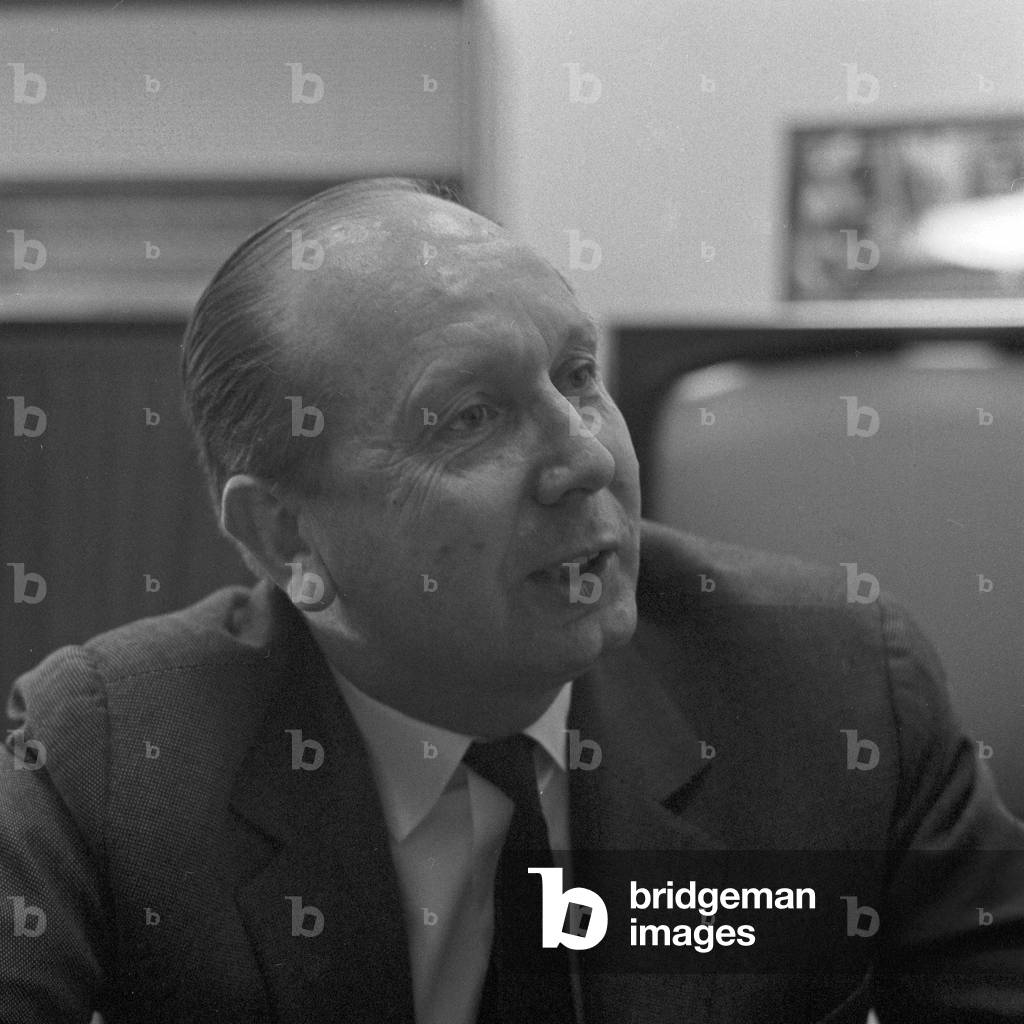 German journalist and author Ernst Weisenfeld, France 1960s