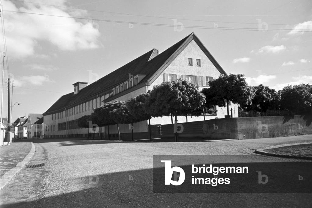 A trip to Trossingen, Germany 1930s (b/w photo)