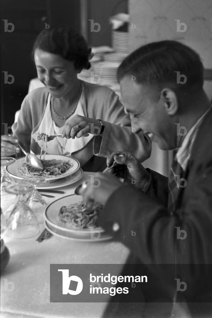 A trip to Italy, Italy 1930s (b/w photo)