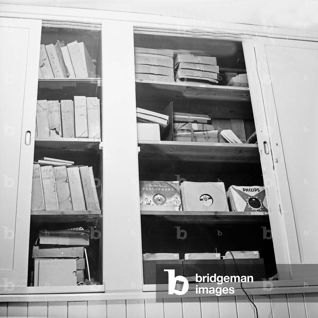 The board with the record discs of the programm of BFN at Hamburg, Germany 1950s