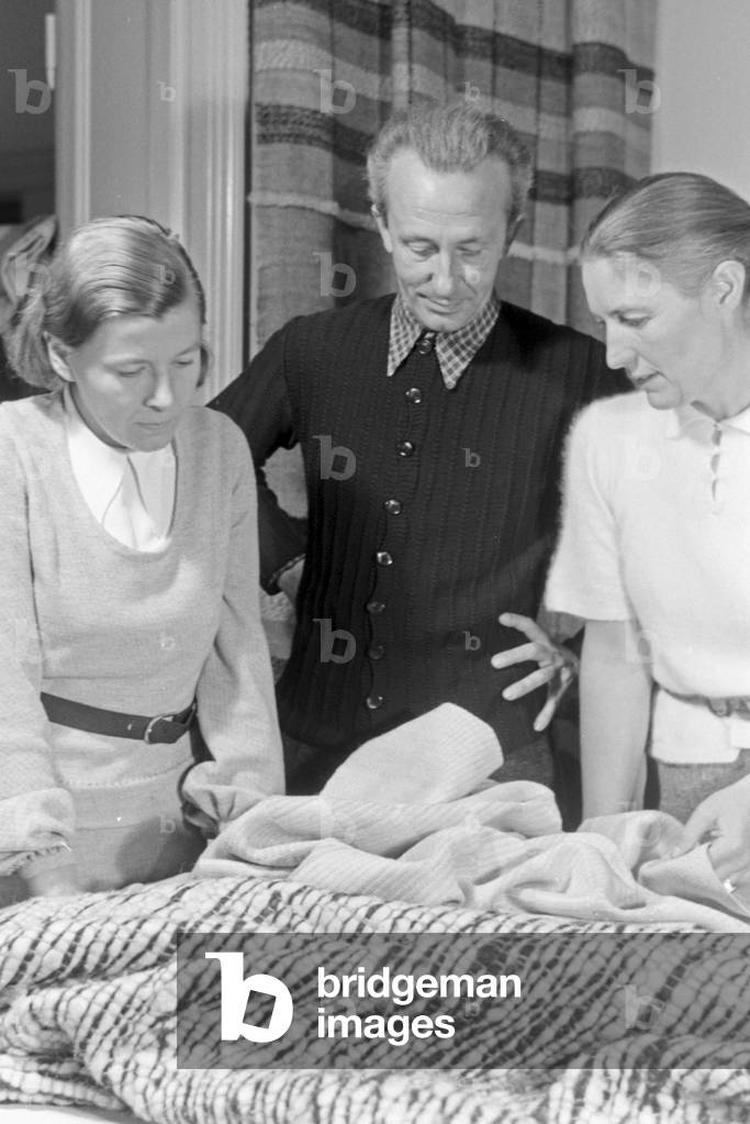 CEO of Adolf Bauer & Sons' weaving mill with staff members, Germany 1940s (b/w photo)