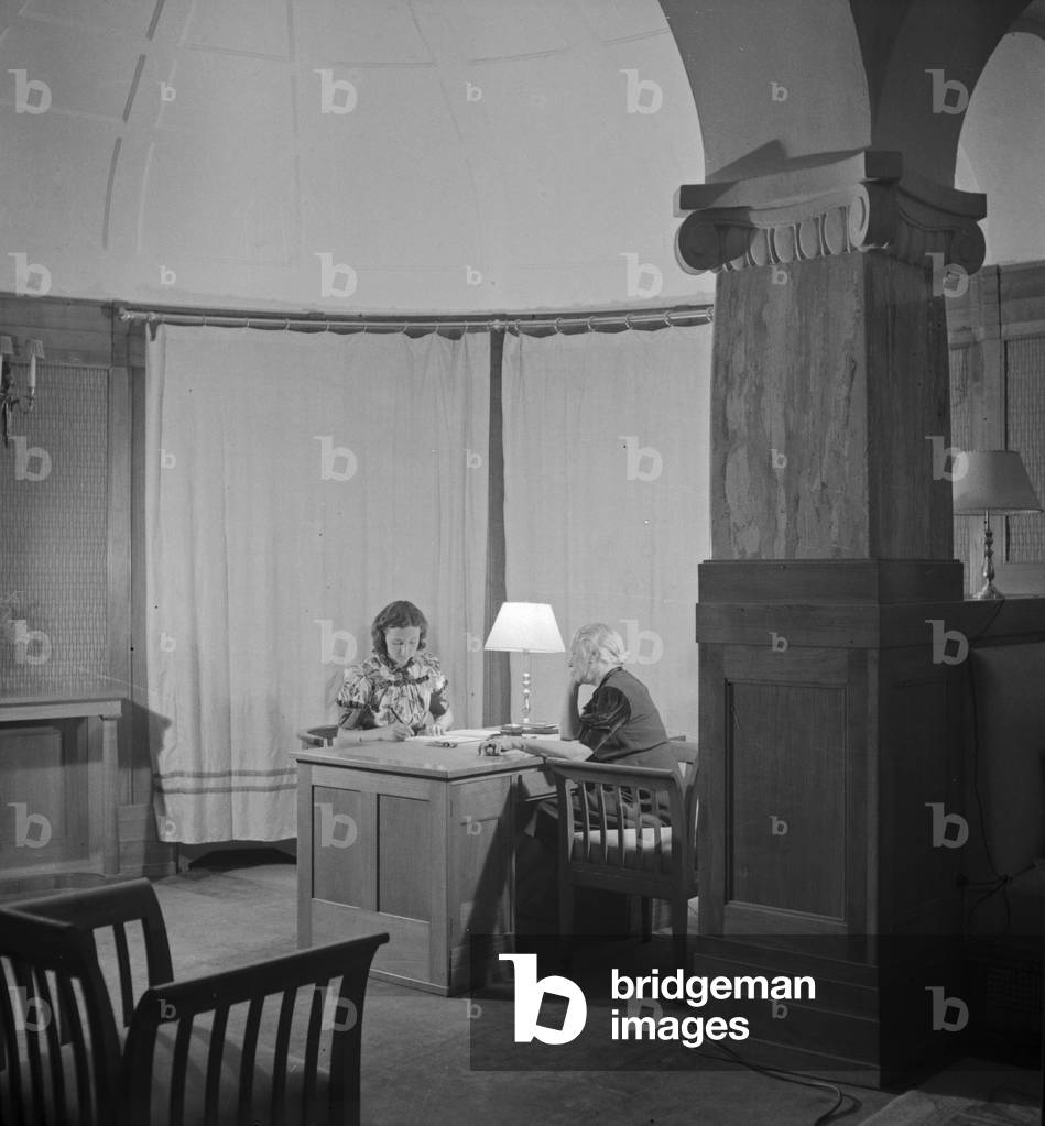 German actress Evelyn von Schoening at the spa resort Villa Sommerberg at Bad Rippoldsau in the Black Forest, Germany 1930s (b/w photo)