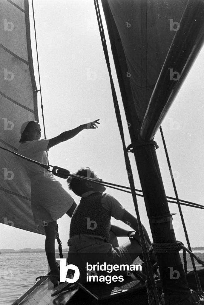 A summer day at the Baltic Sea, Germany 1930s (b/w photo)