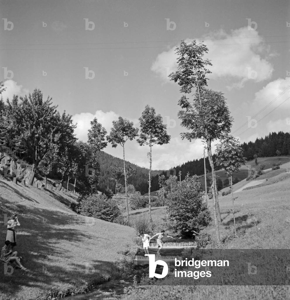 At the climatic spa Bad Rippoldsau Schapbach in the Black Forest region, Germany 1930s (b/w photo)
