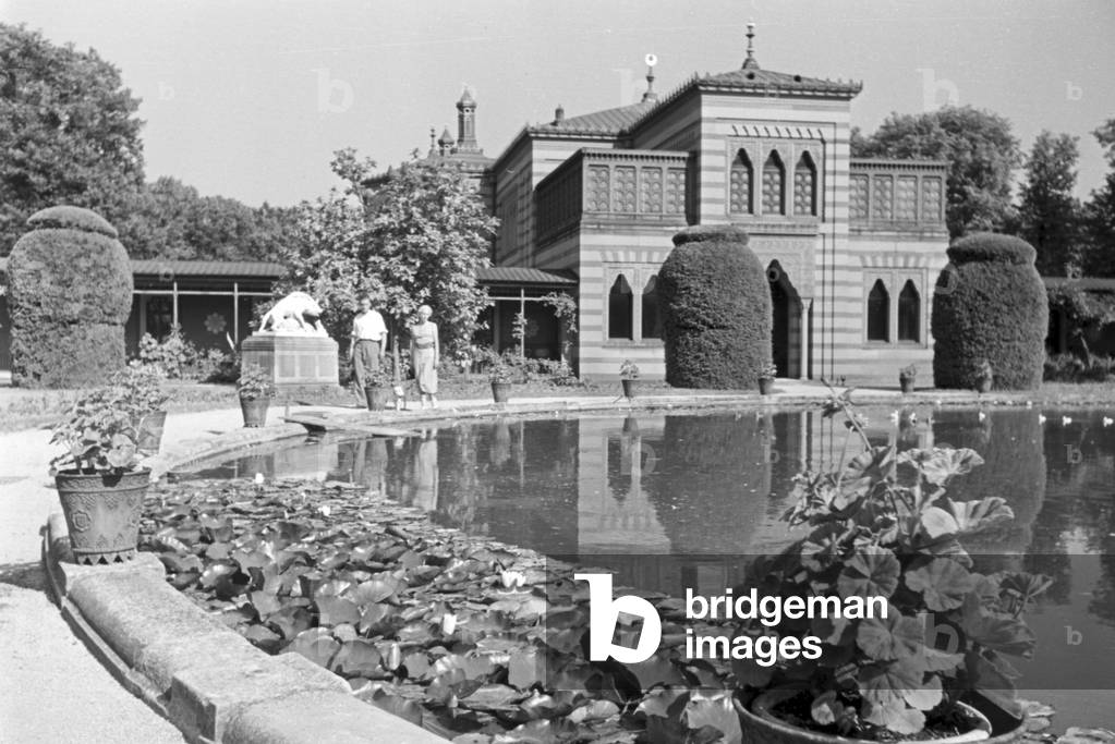 A trip to Stuttgart, Germany 1930s (b/w photo)