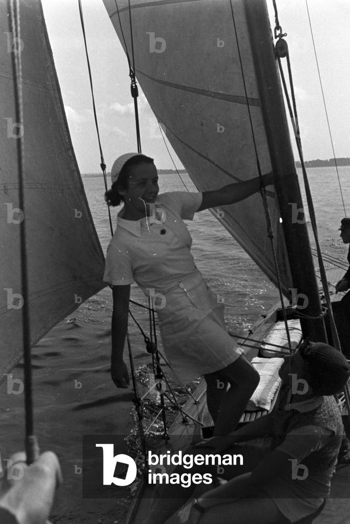 A summer day at the Baltic Sea, Germany 1930s (b/w photo)