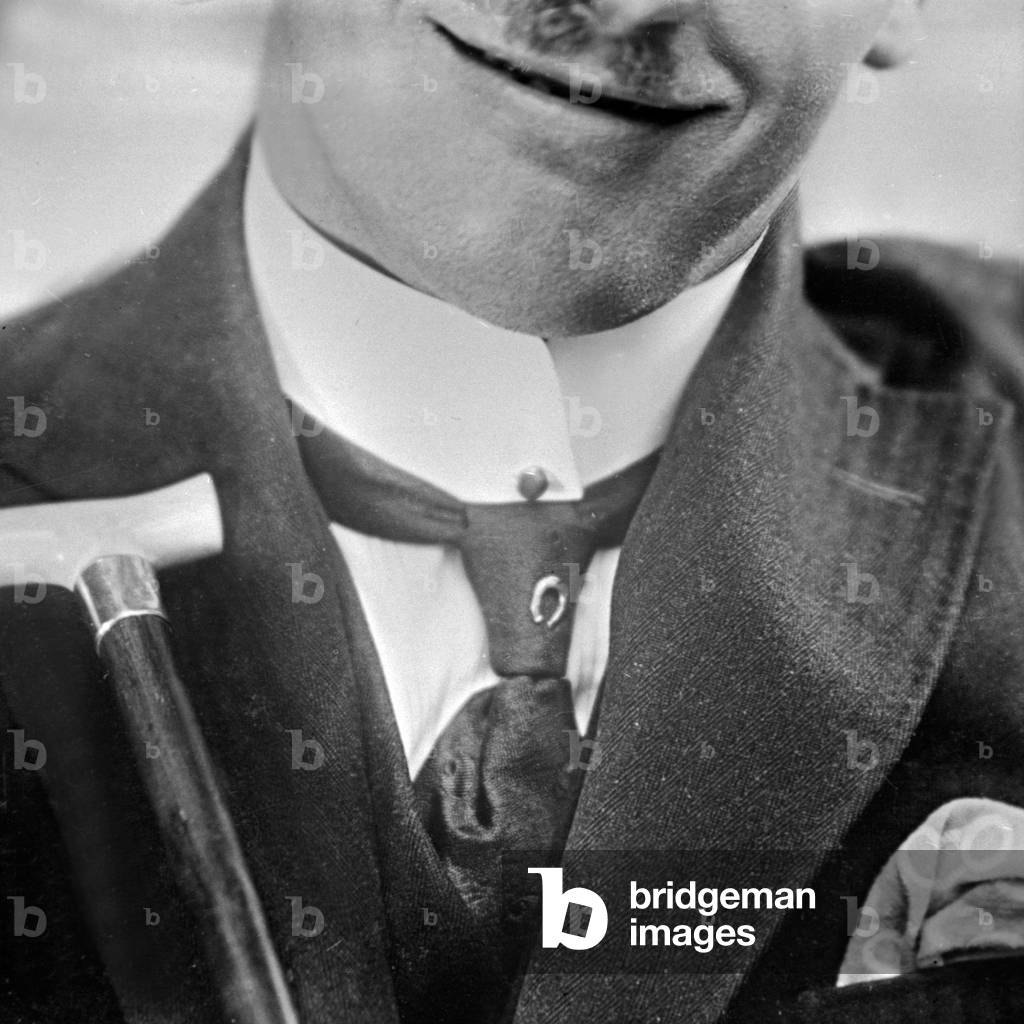 Tie fashion, Germany 1930s (b/w photo)
