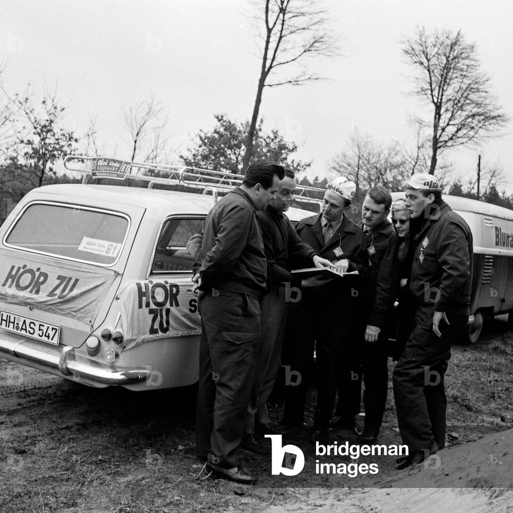 Photo of the 4th stage of International Afri Cola Germany cycle racing with the tour from Kassel to Hanover, Germany 1960s