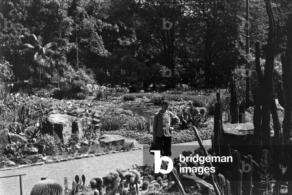A trip to Liegnitz, Germany 1930s (b/w photo)