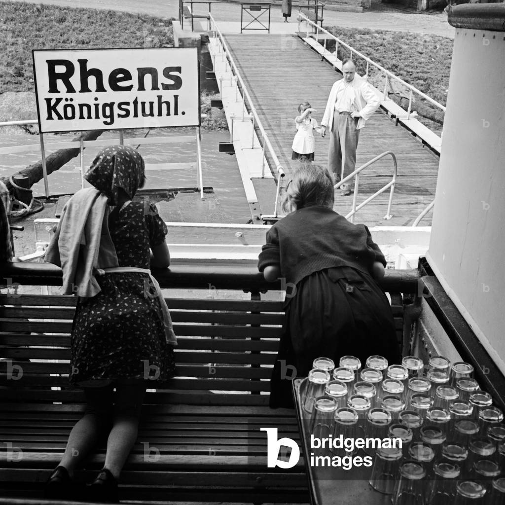 A white fleet ship on the river Rhine at Rhens, Germany 1930s (b/w photo)