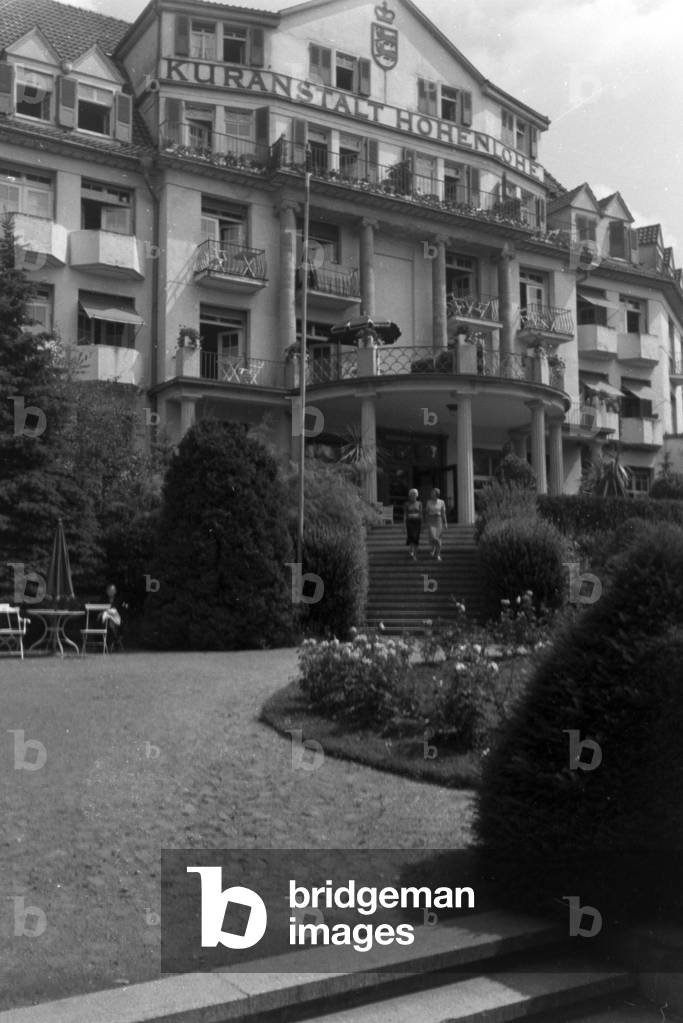 A trip to Bad Mergentheim, Germany 1930s (b/w photo)