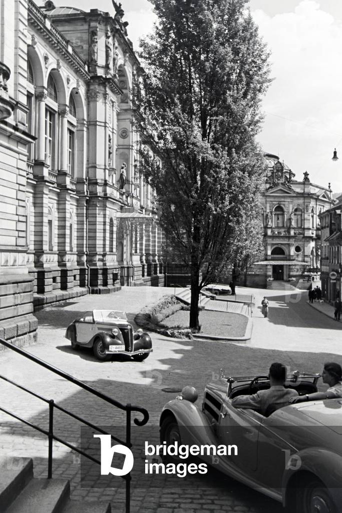 The Friedrichsbad and the Augustabad close behind it in the bathhouse quarter of Baden-Baden, Germany 1930s (b/w photo)