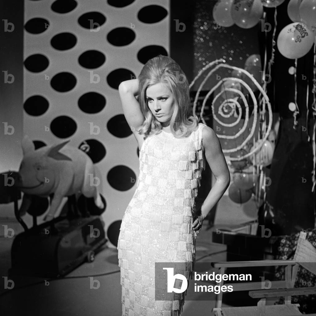 At the set to new year's eve TV show 