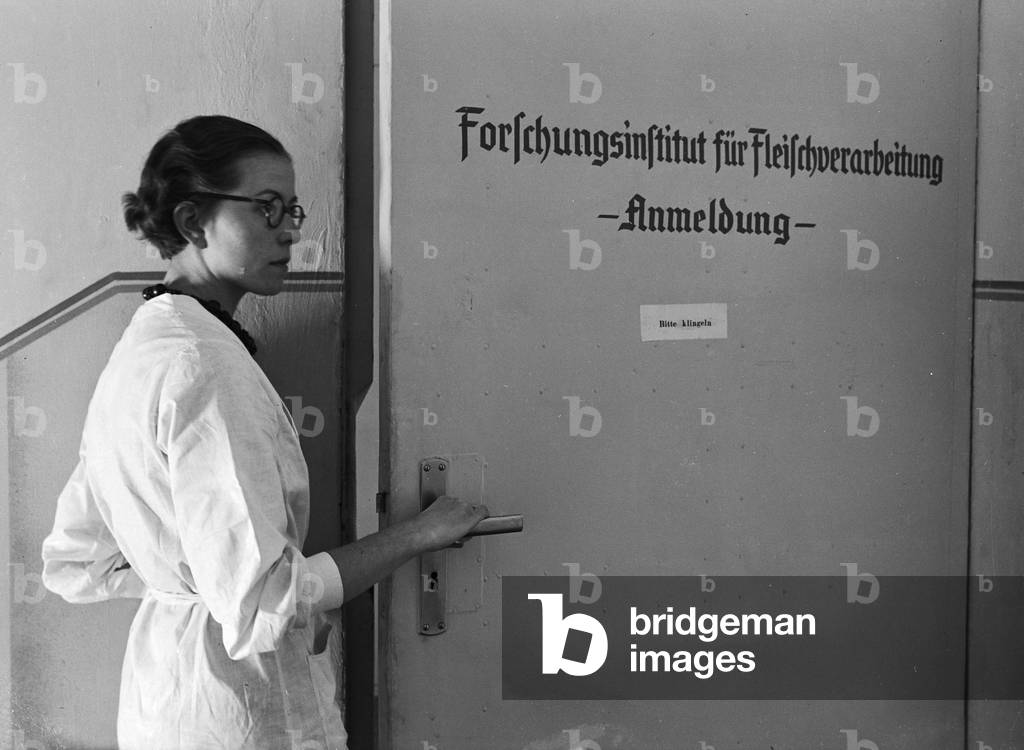 Staff members of research institute for meat processing, Germany 1930s (b/w photo)