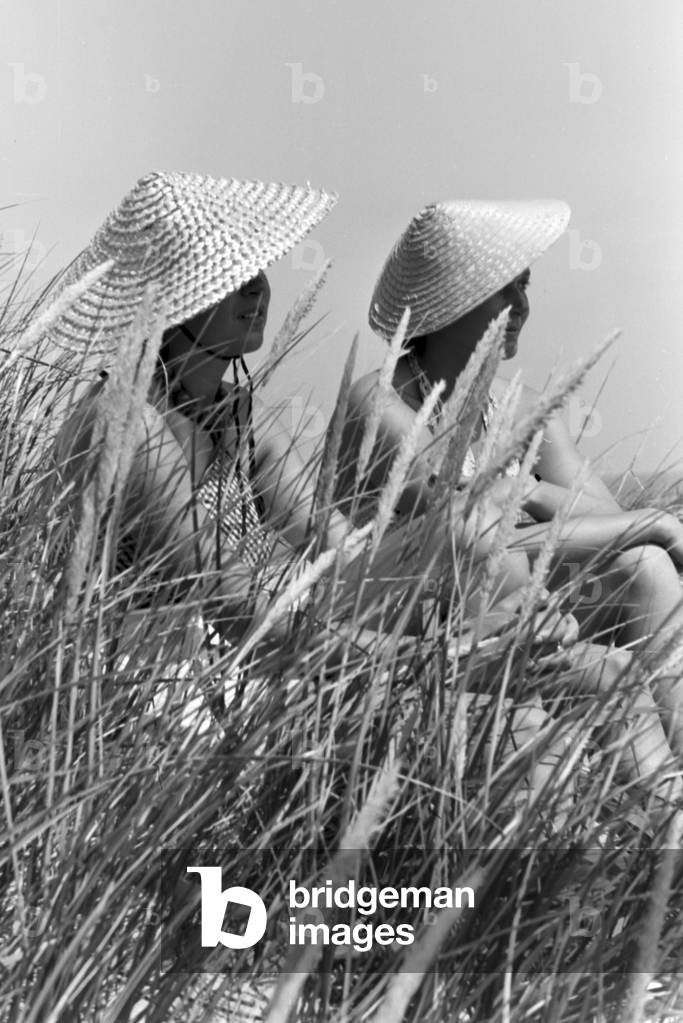 Vacations on Norderney, Germany 1930s (b/w photo)