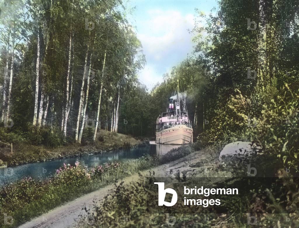 Sweden, steamboat travel on the Gta Canal. The waterway connects the two cities Gothenburg and Stockholm. Image date: circa 1920. Carl Simon Archive