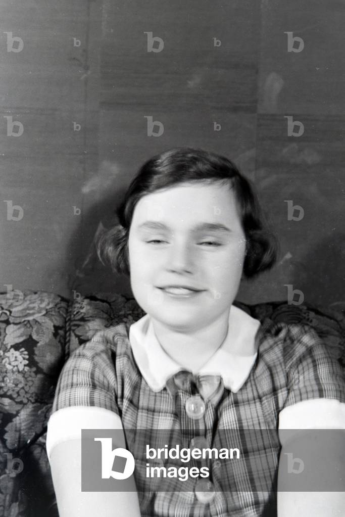 Portrait of a girl, Germany 1930s (b/w photo)