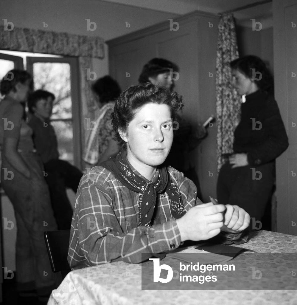 Portrait of a young woman, near Hamburg, Germany 1956