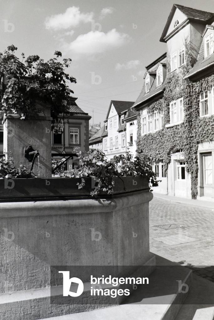 The fountain on the market square in Bad Blankenburg, Gemany 1930s (b/w photo)