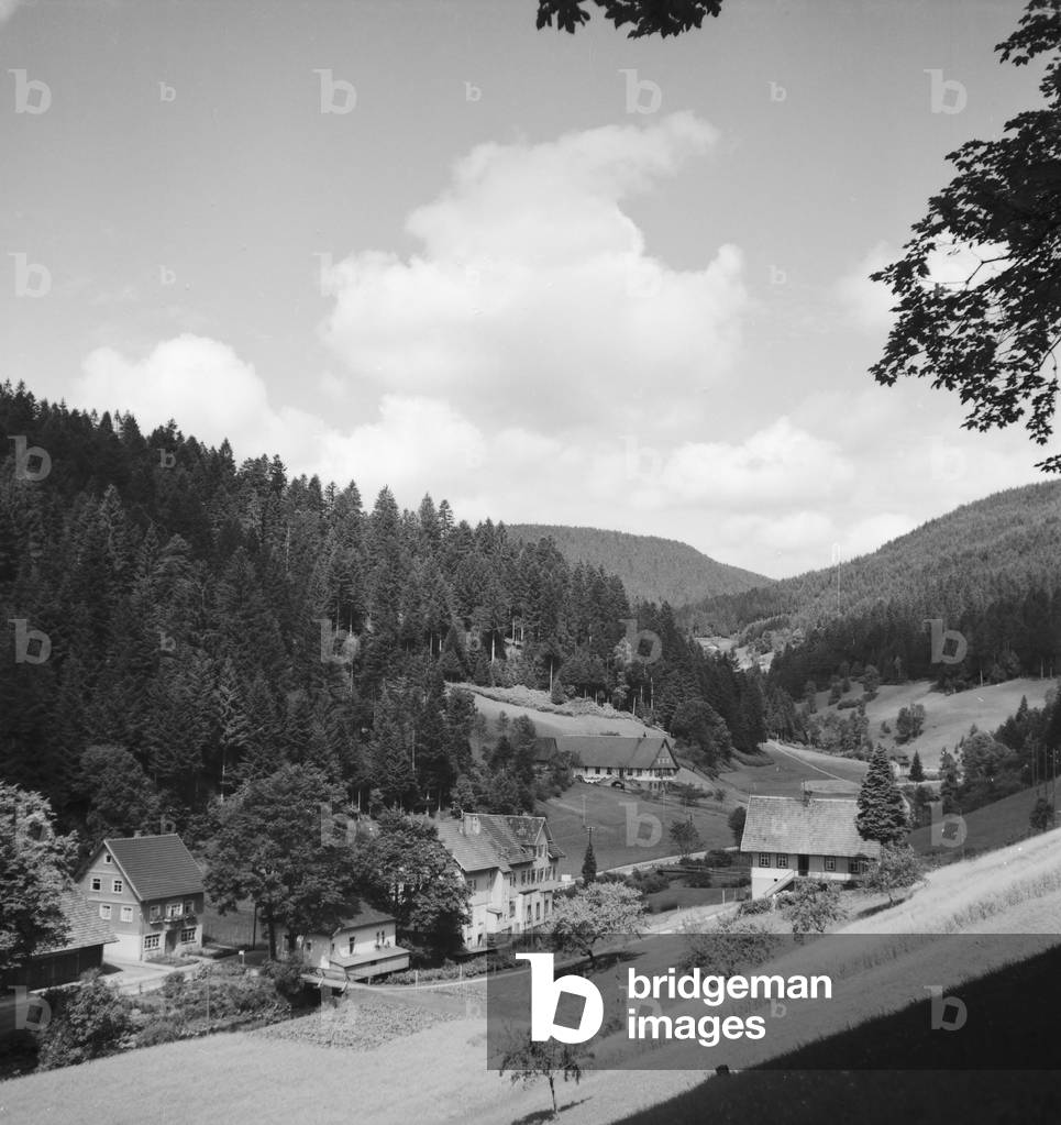 At the climatic spa Bad Rippoldsau Schapbach in the Black Forest region, Germany 1930s (b/w photo)