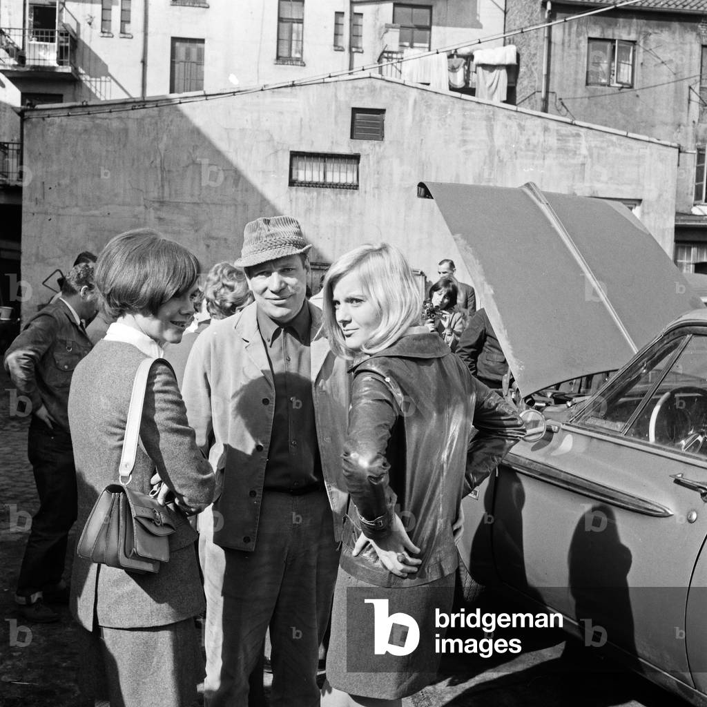 On the trail of the perpetrator