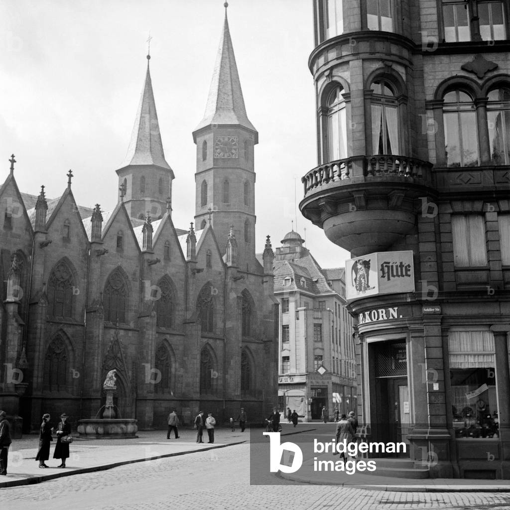 St Martin's and St Mary's collegiate church at Kaiserslautern, Germany 1930s (b/w photo)