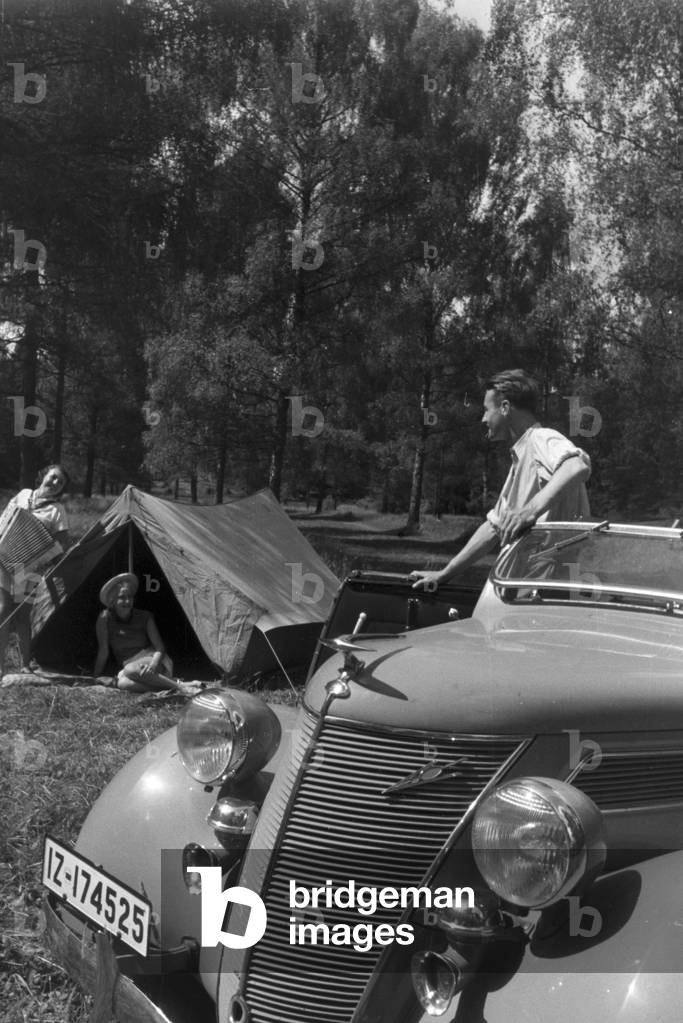 Camping near Marbach at Naab, Germany 1930 (b/w photo)
