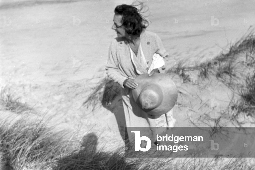 The popular dancer Gret Palucca on vacation on Sylt, Germany 1930s (b/w photo)