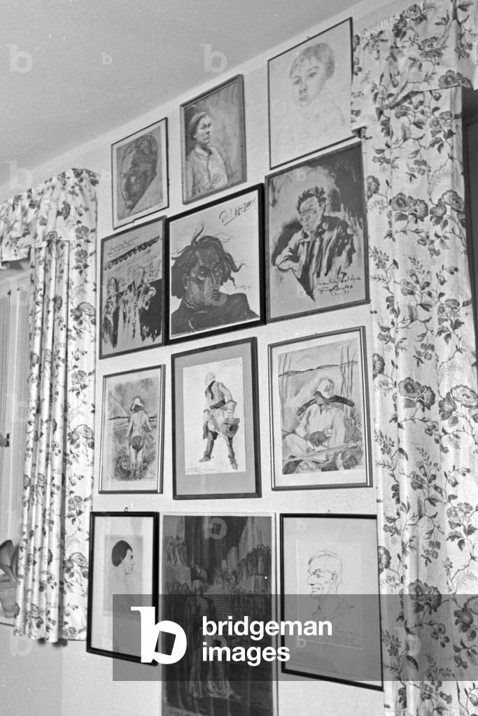 A room at the house of German actor Paul Wegener at Berlin, Germany 1930s (b/w photo)