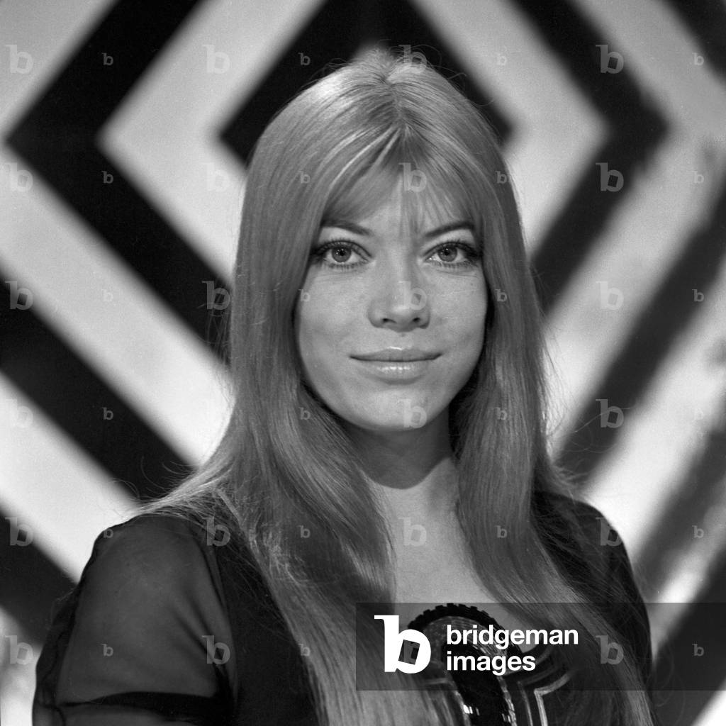 German singer and actress Katja Ebstein doing rehearsals for a German TV show, Hamburg 1972