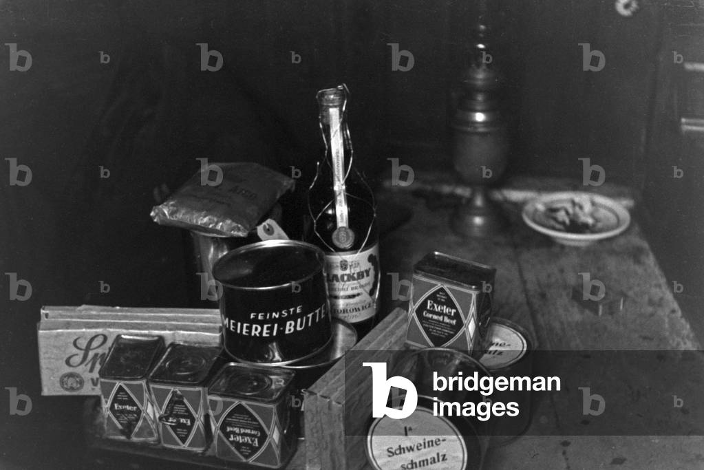 Goodies for the deep sea fisherman on cruise, Germany 1930s (b/w photo)