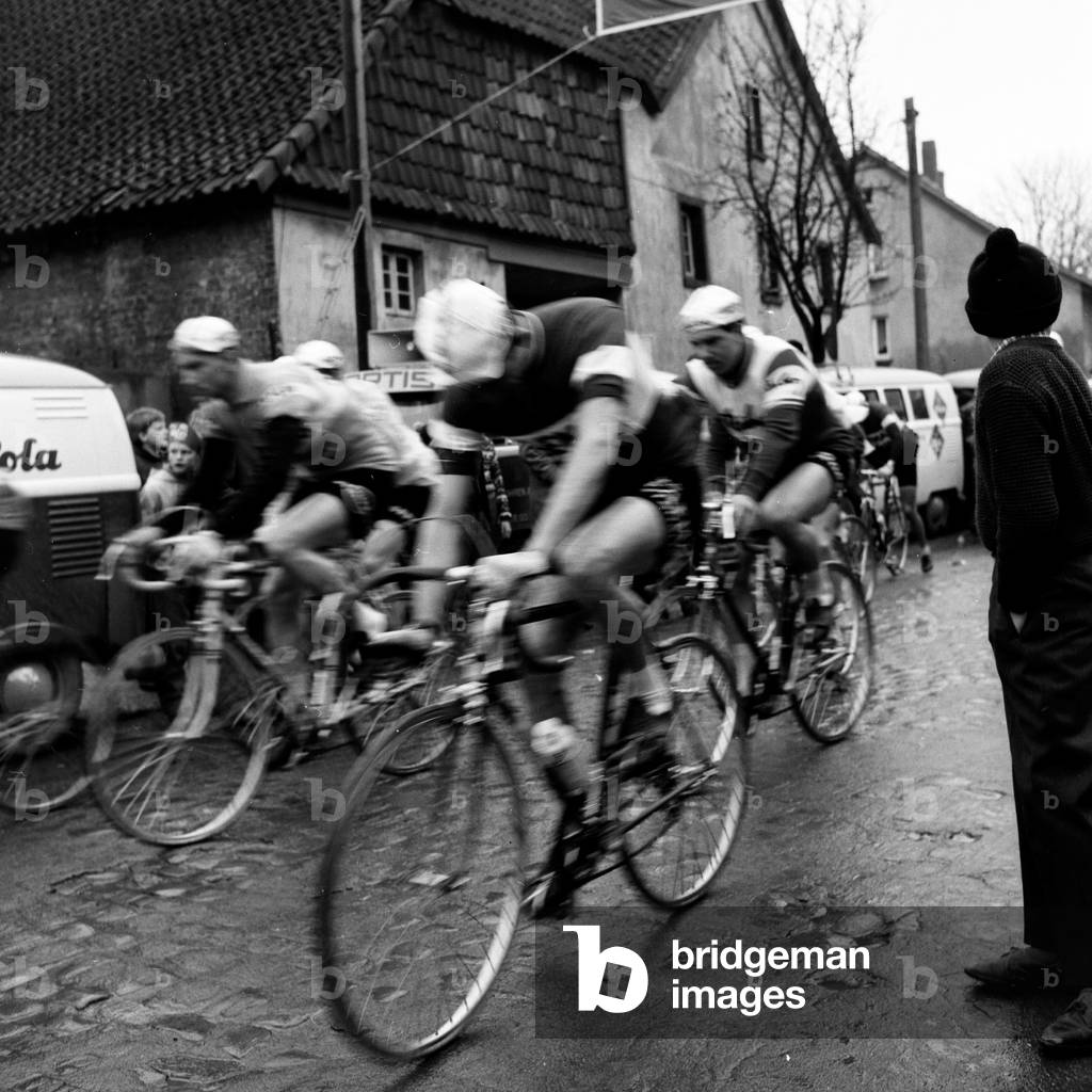 Photo of the 4th stage of International Afri Cola Germany cycle racing with the tour from Kassel to Hanover, Germany 1960s