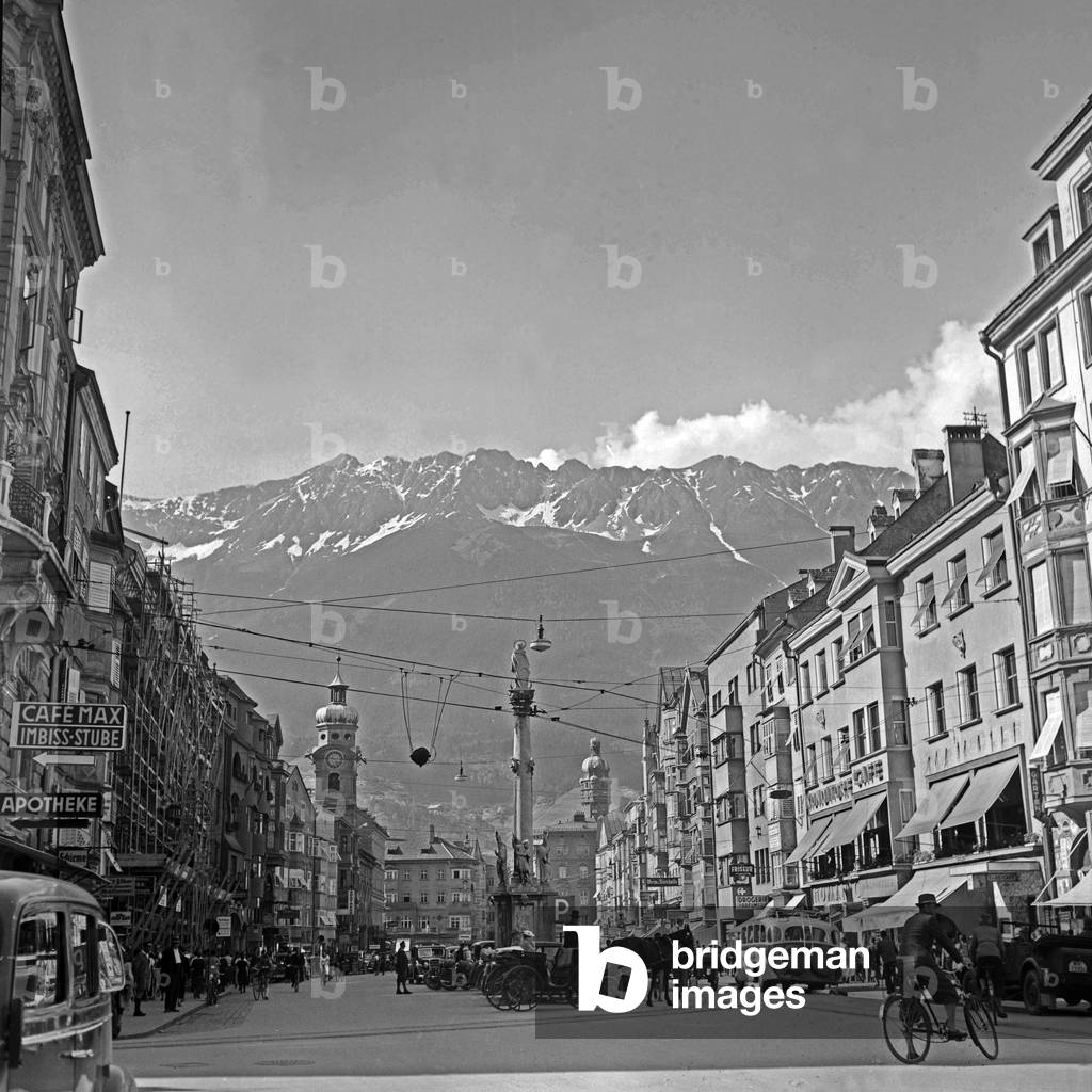 St Mary's column in the Maria Theresien street of Innsbruck, Austria 1930s (b/w photo)