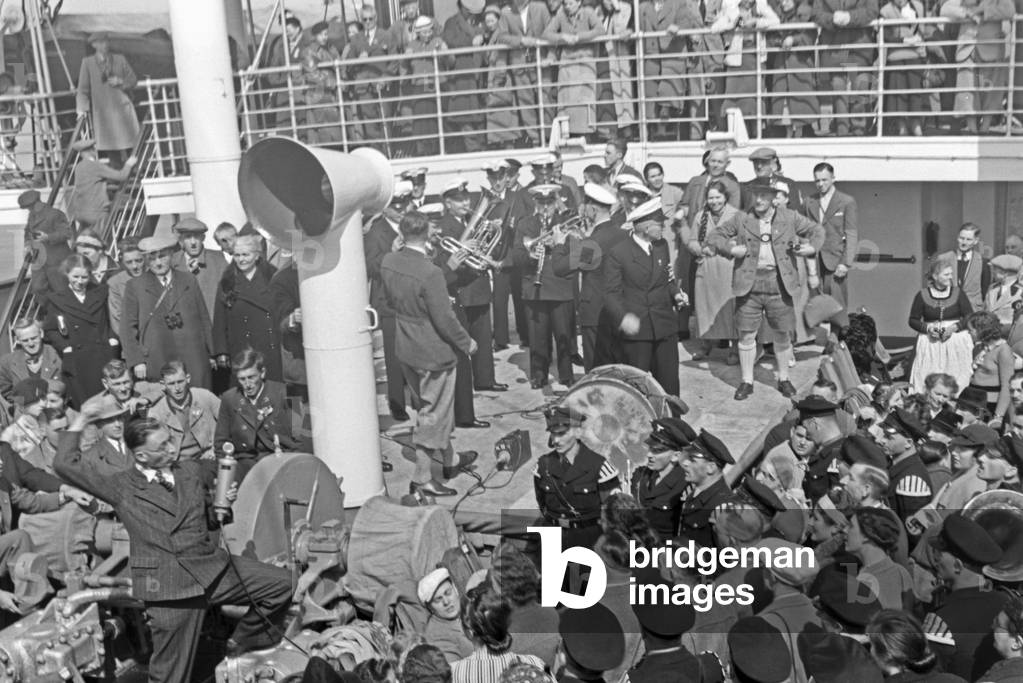 Passenger of the cruise to Norway with the KdF ship 