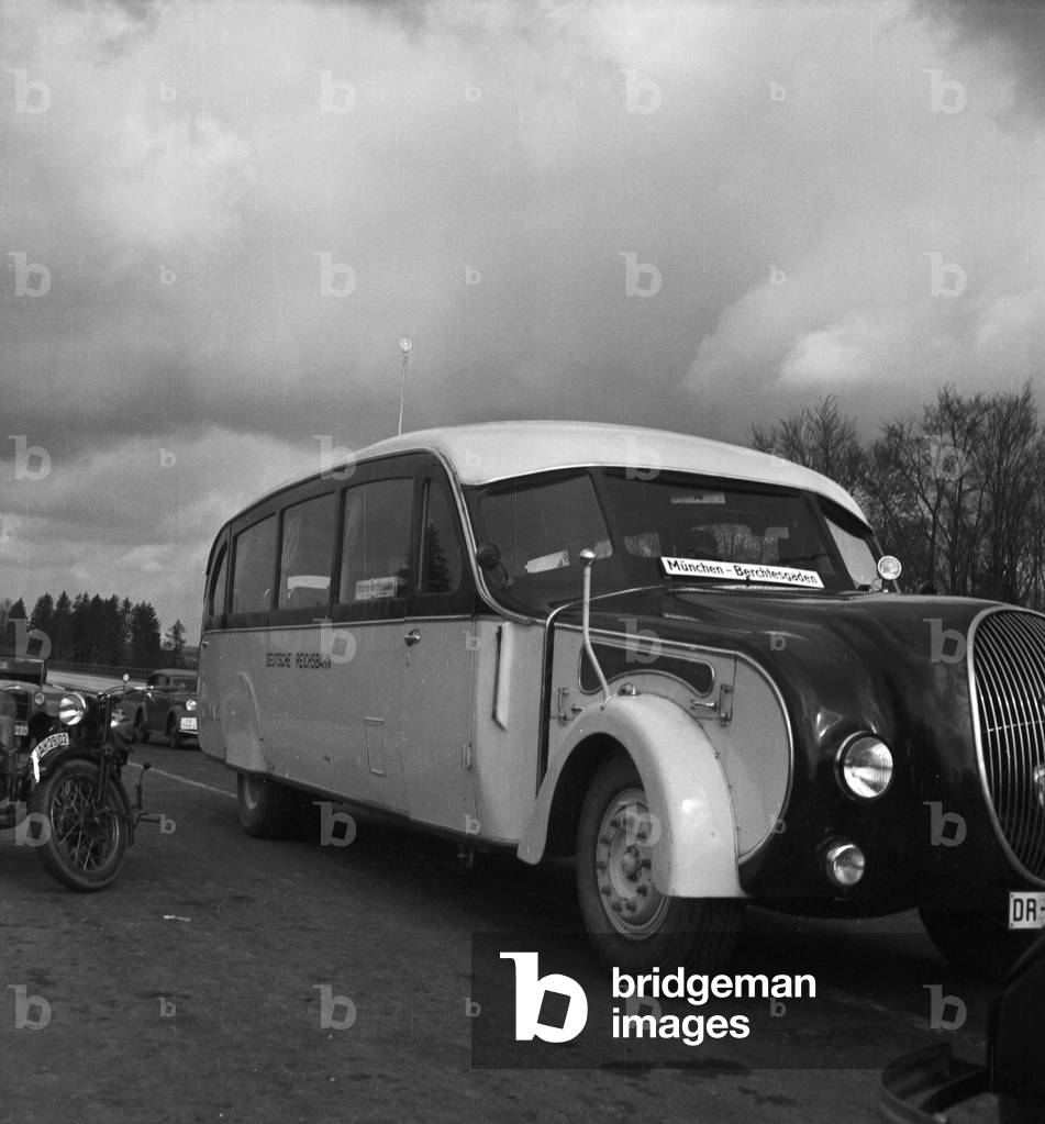 on The road in a Deutsche Reichsbahn coach between Munich and Berchtesgaden, Germany 1930s (b/w photo)